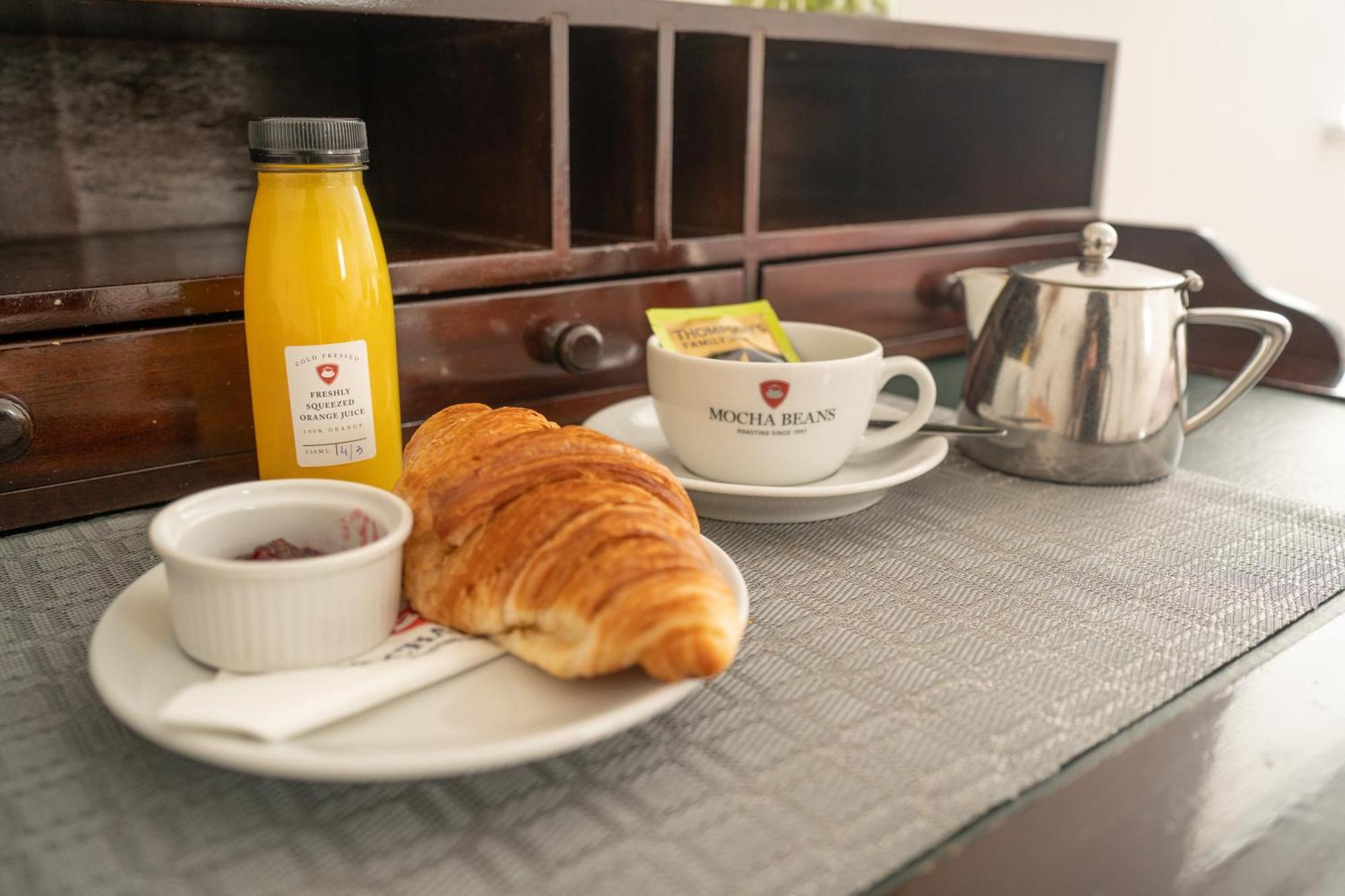 Mocha Newcastle Bed & Breakfast Galway Exterior foto